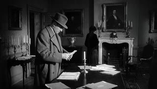 Verdigris-manor — social secrets under interrogation viewed through crime-thriller.